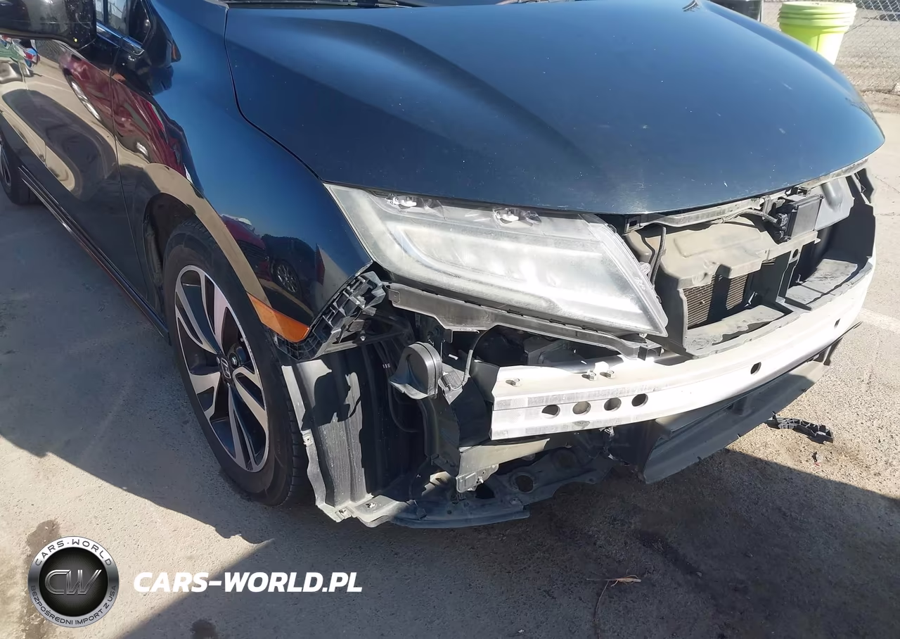2019 Honda Odyssey Elite VIN:5FNRL6H93KB036578 - 19