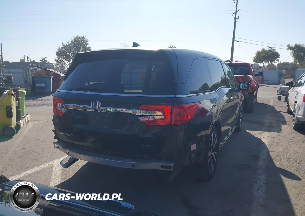 2019 Honda Odyssey Elite VIN:5FNRL6H93KB036578 - 4