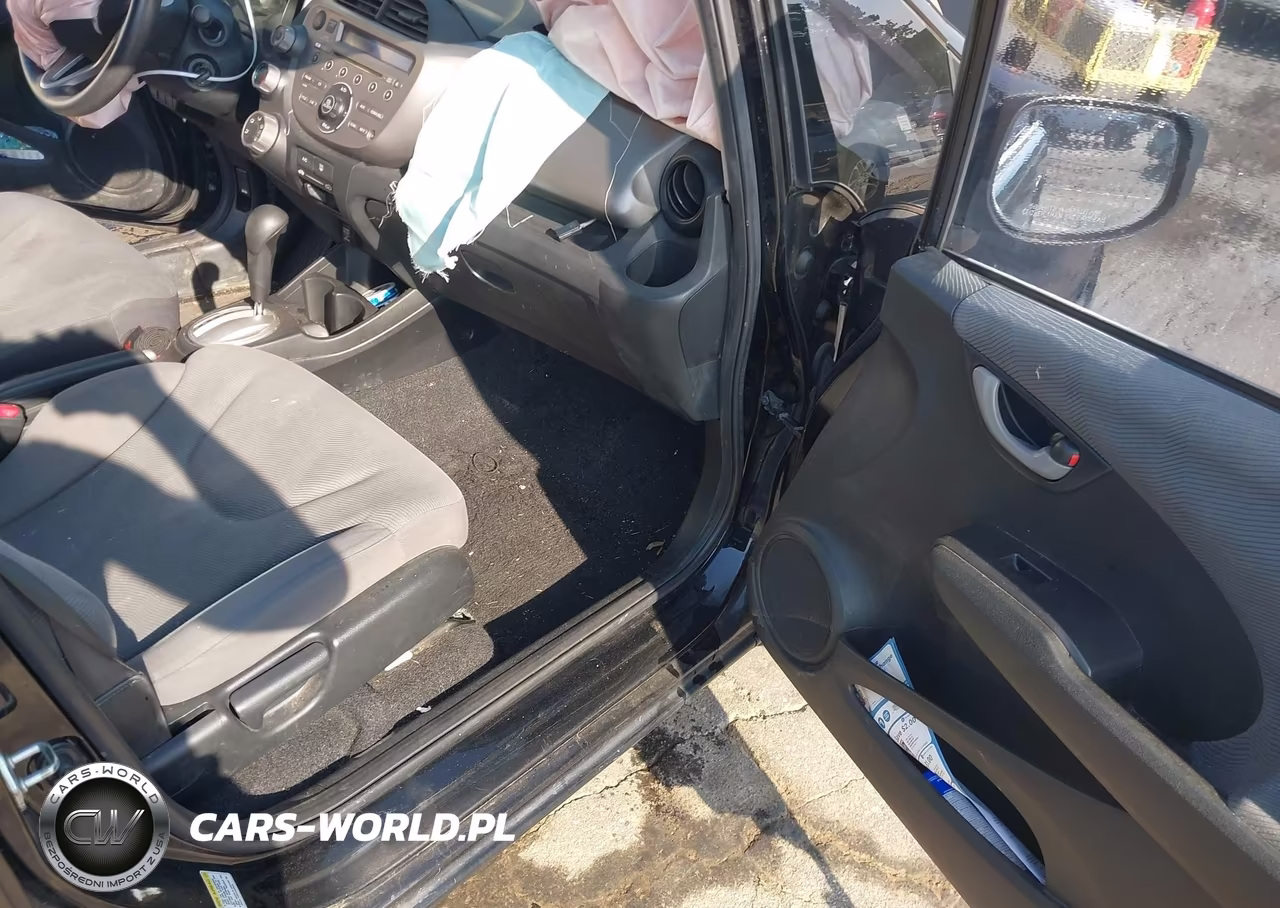 2012 Honda Fit VIN:JHMGE8H36CC039125 - 5