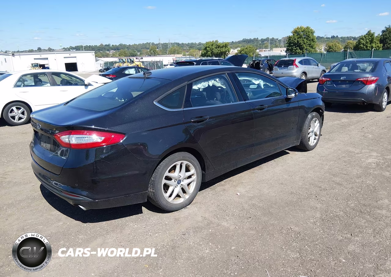 2014 Ford Fusion Se VIN:3FA6P0H70ER348921 - 4