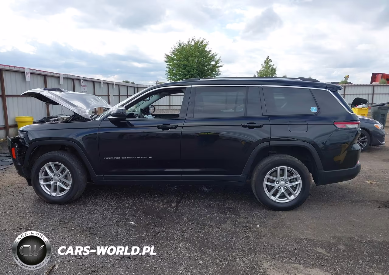 2023 Jeep Grand Cherokee L Laredo 4X4 VIN:1C4RJKAG8P8870196 - 14