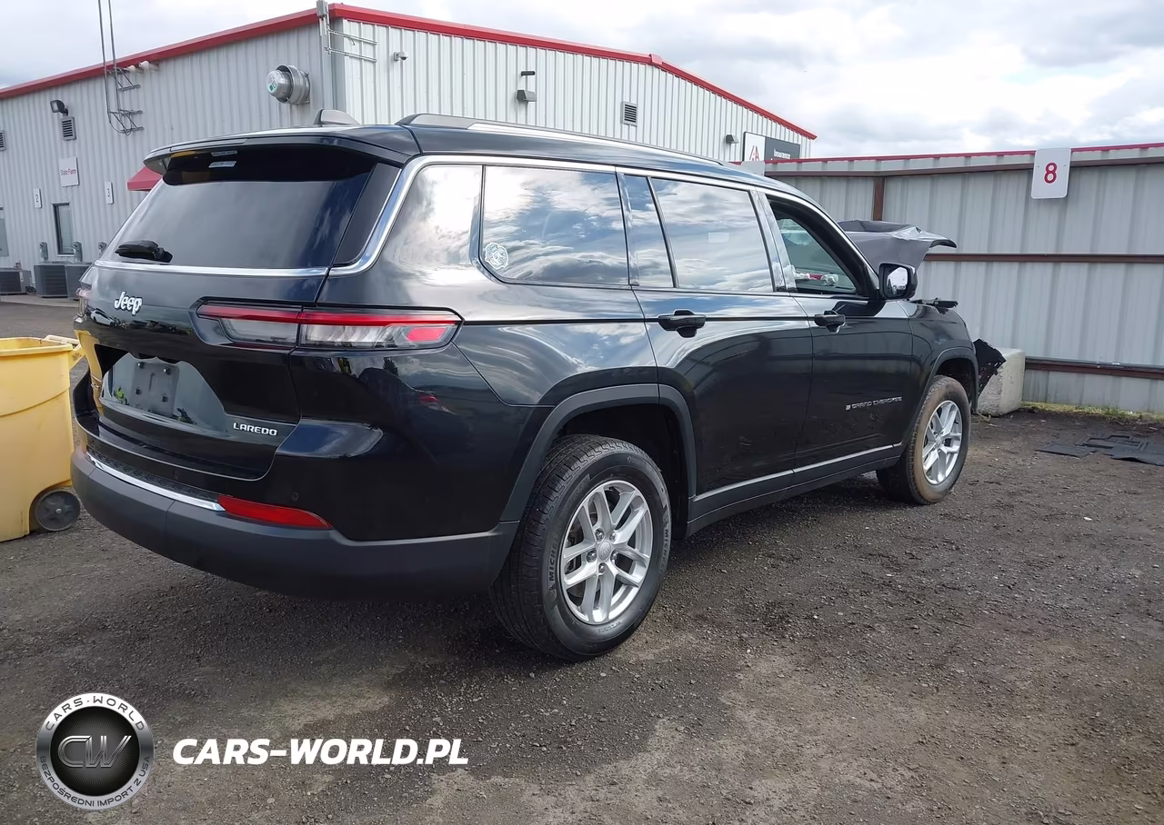 2023 Jeep Grand Cherokee L Laredo 4X4 VIN:1C4RJKAG8P8870196 - 4