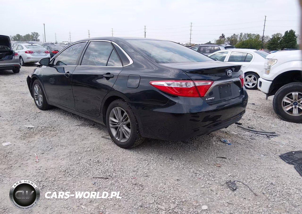 2016 Toyota Camry Se VIN:4T1BF1FK9GU184469 - 3