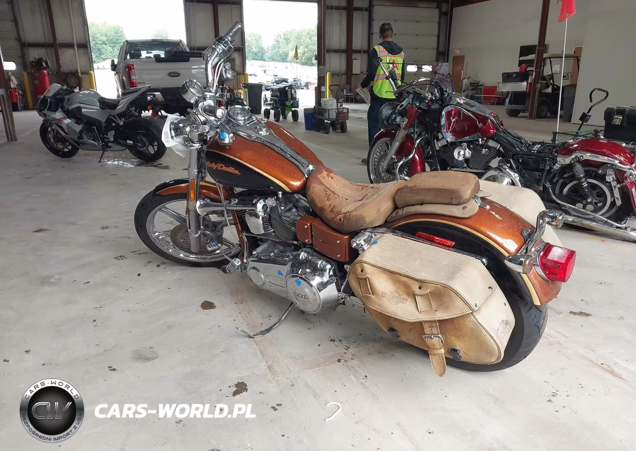 2008 Harley-Davidson Fxdse2 105Th Anniversary Edition VIN:1HD1PS8408K975552 - 3