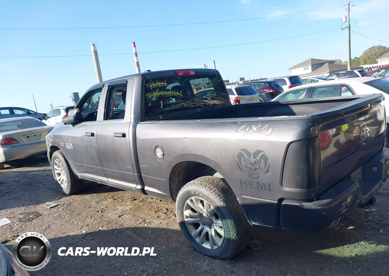 2018 Ram 1500 Express 4X4 6'4 Box VIN:1C6RR7FT3JS192986 - 14