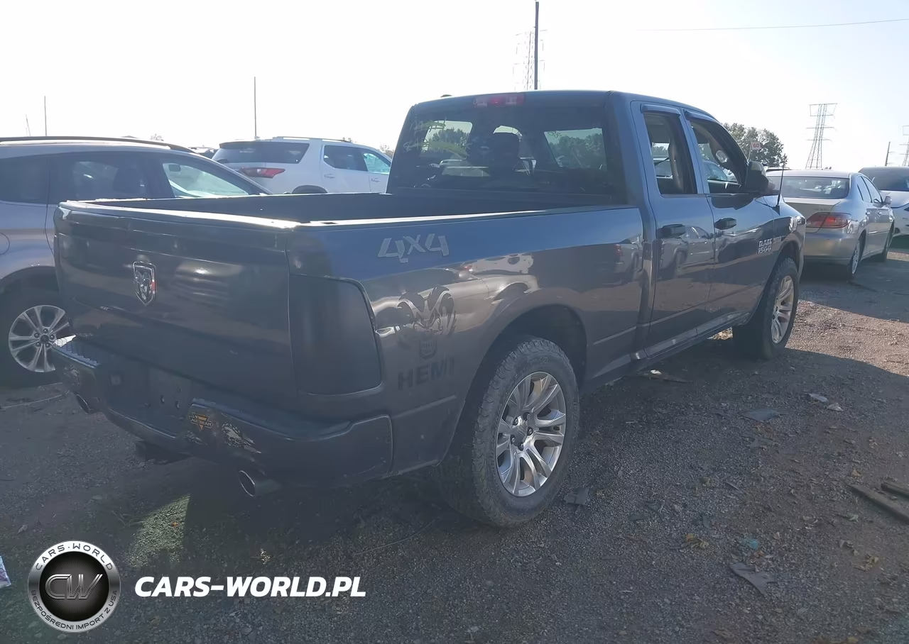 2018 Ram 1500 Express 4X4 6'4 Box VIN:1C6RR7FT3JS192986 - 4