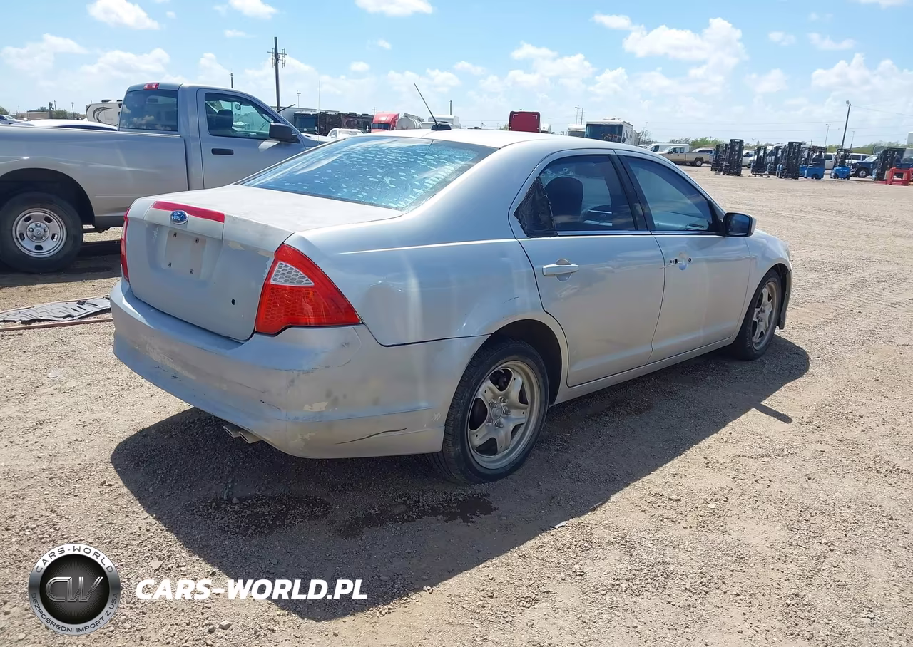 2010 Ford Fusion Se VIN:3FAHP0HA0AR191292 - 4