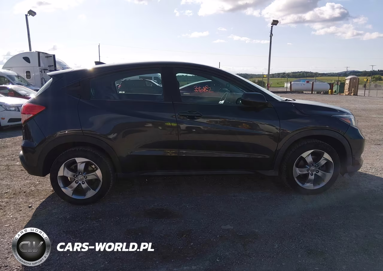 2018 Honda Hr-V Lx VIN:3CZRU6H39JG721955 - 13