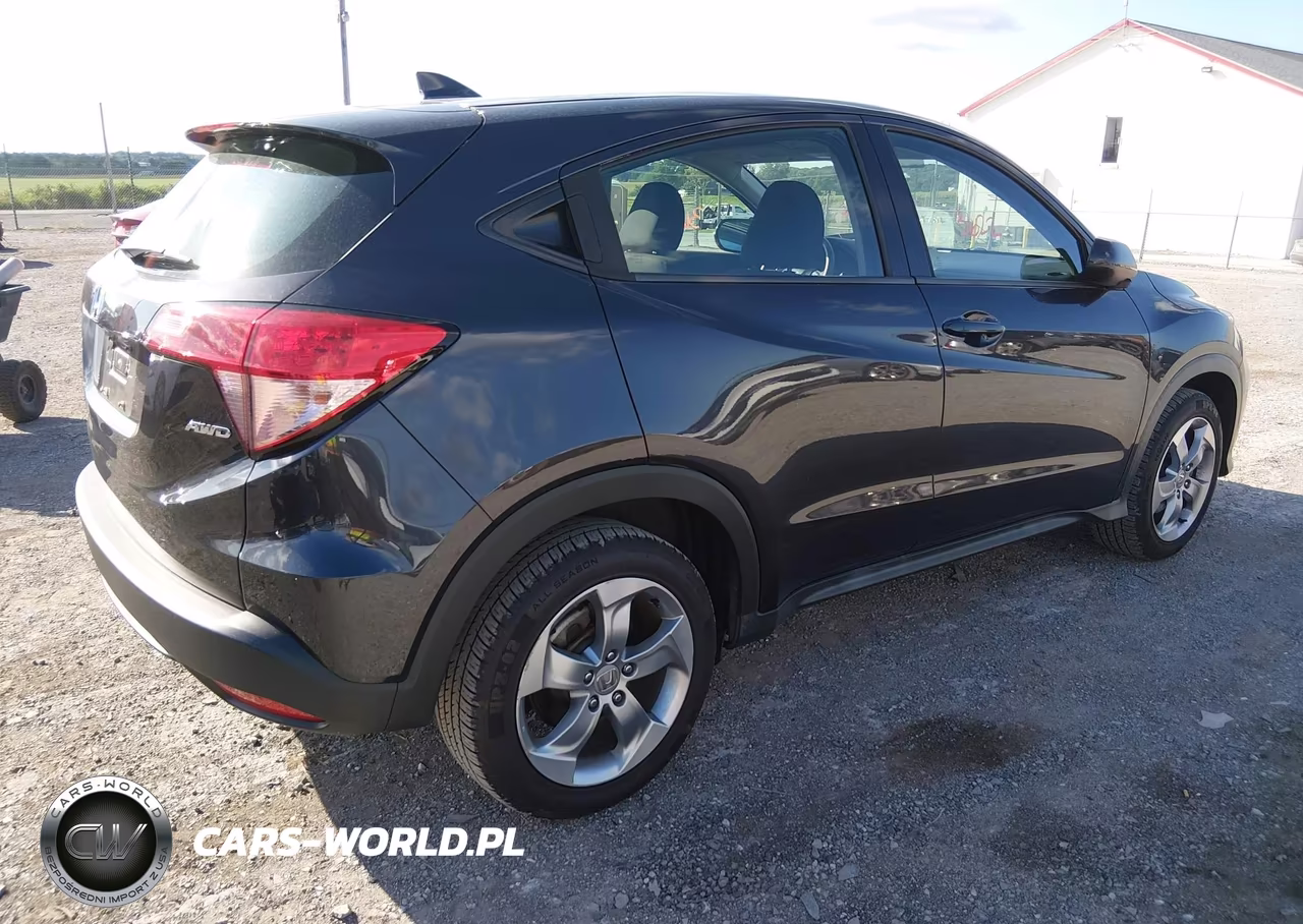 2018 Honda Hr-V Lx VIN:3CZRU6H39JG721955 - 4