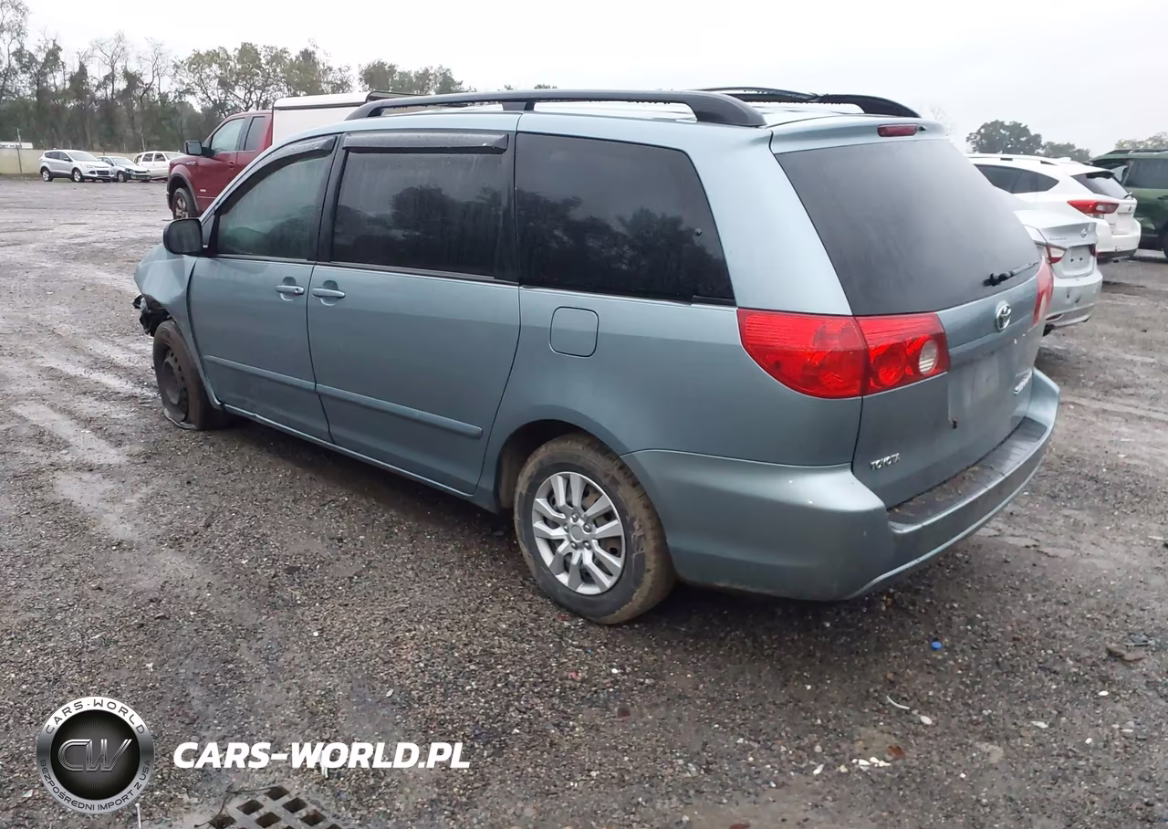 2010 Toyota Sienna Le VIN:5TDKK4CC1AS326100 - 3