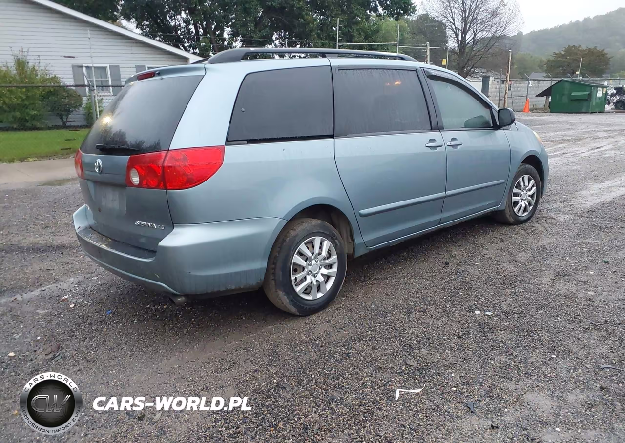 2010 Toyota Sienna Le VIN:5TDKK4CC1AS326100 - 4