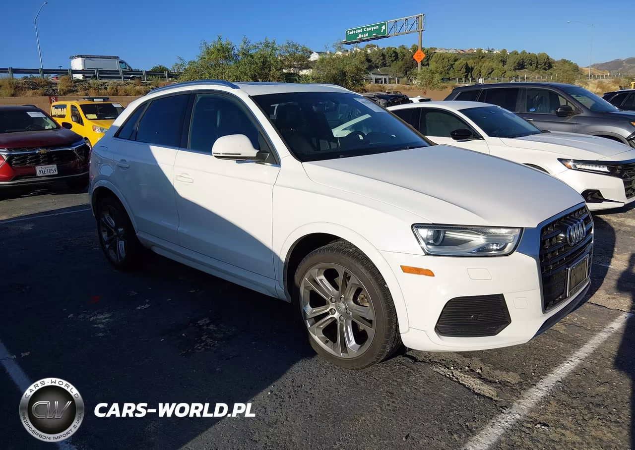 2016 Audi Q3 2.0T Premium Plus VIN:WA1BFCFS0GR012814 - 1