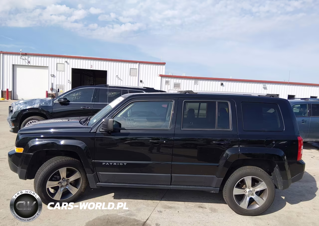 2017 Jeep Patriot High Altitude 4X4 VIN:1C4NJRFB8HD111383 - 14
