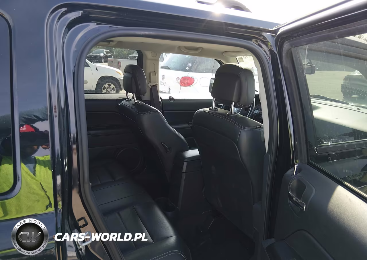 2017 Jeep Patriot High Altitude 4X4 VIN:1C4NJRFB8HD111383 - 8