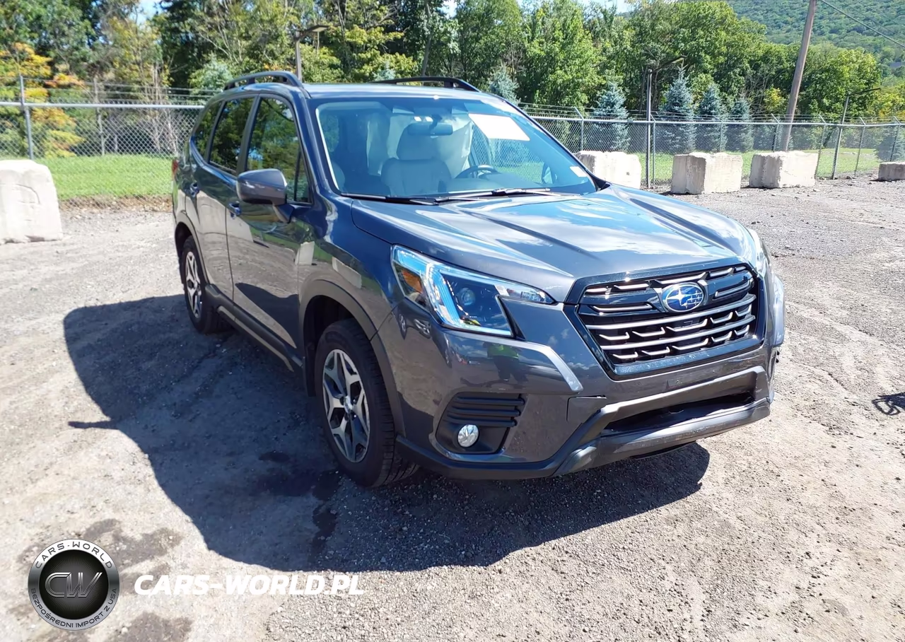 2023 Subaru Forester Premium