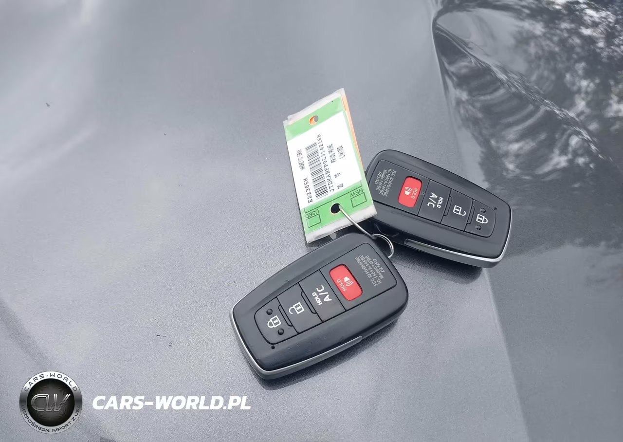 2020 Toyota Prius Prime Limited VIN:JTDKARFP9L3142168 - 11