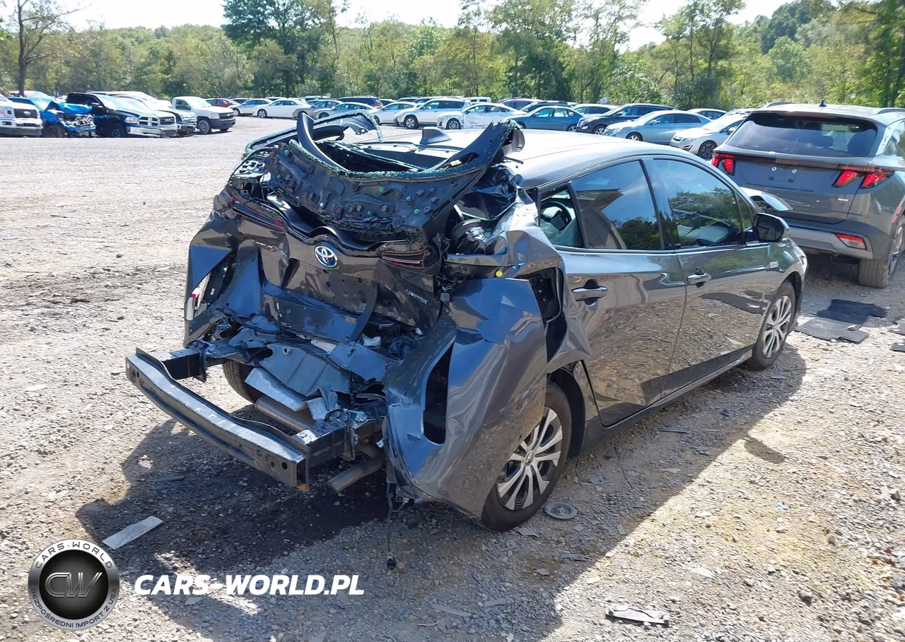 2020 Toyota Prius Prime Limited VIN:JTDKARFP9L3142168 - 4