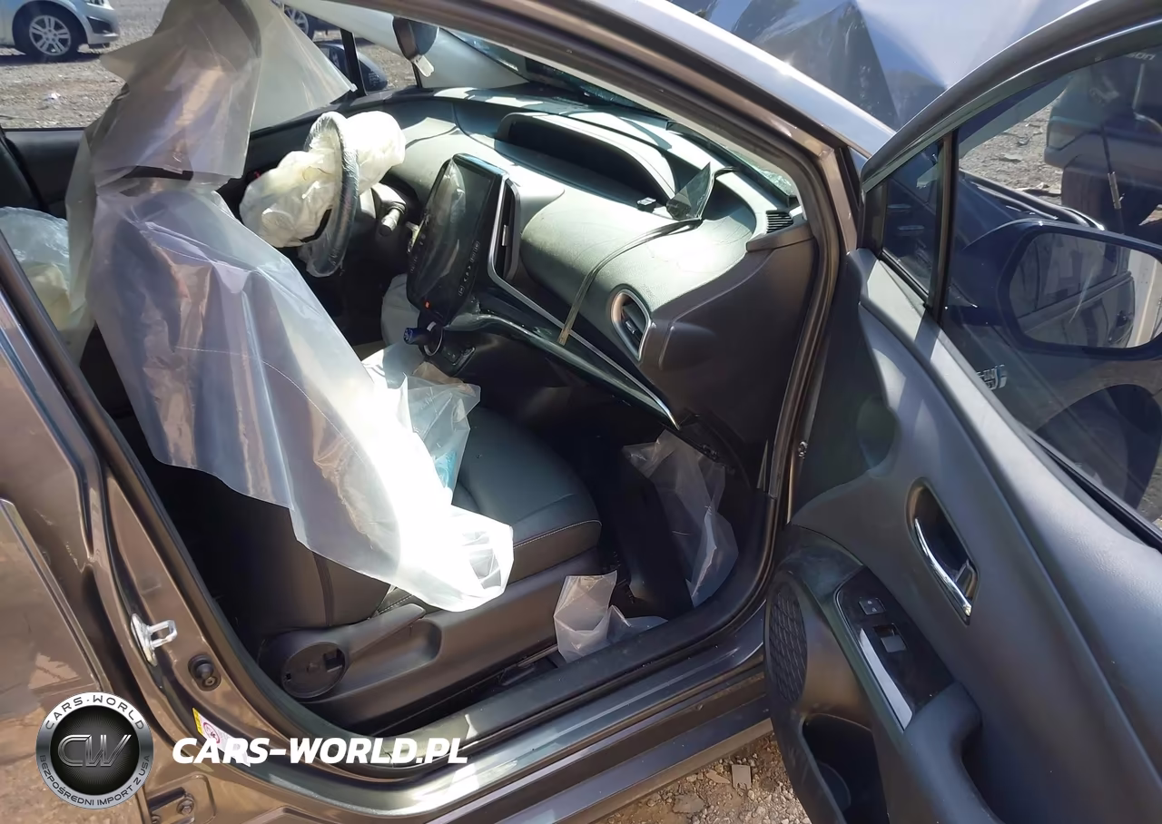 2020 Toyota Prius Prime Limited VIN:JTDKARFP9L3142168 - 5