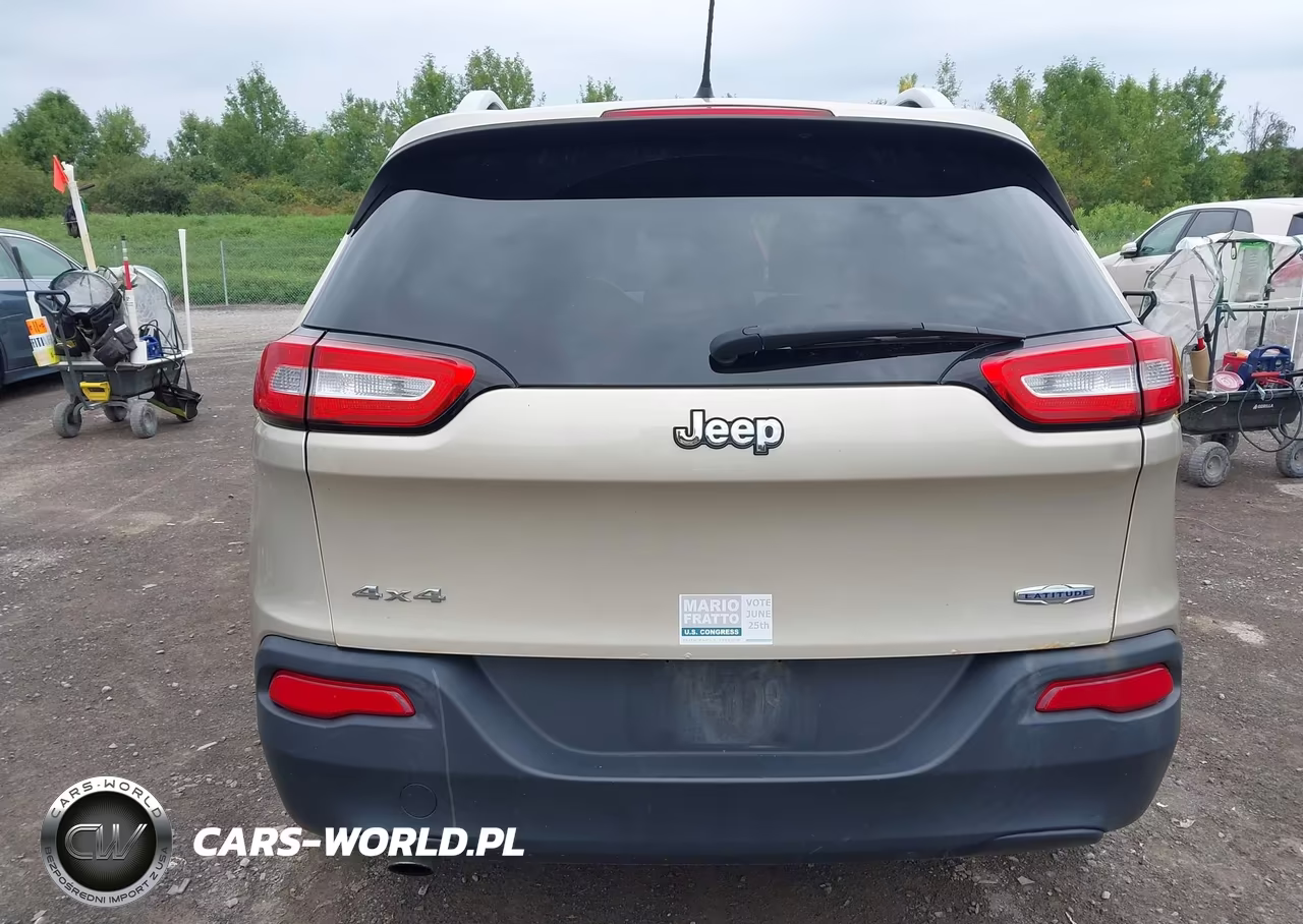 2014 Jeep Cherokee Latitude VIN:1C4PJMCB3EW244259 - 16