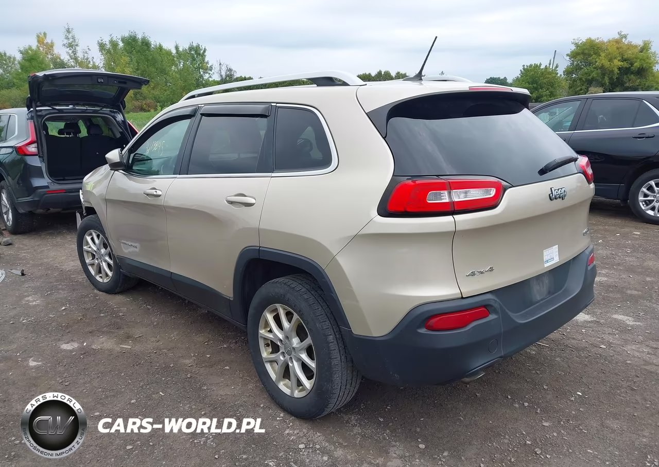2014 Jeep Cherokee Latitude VIN:1C4PJMCB3EW244259 - 3