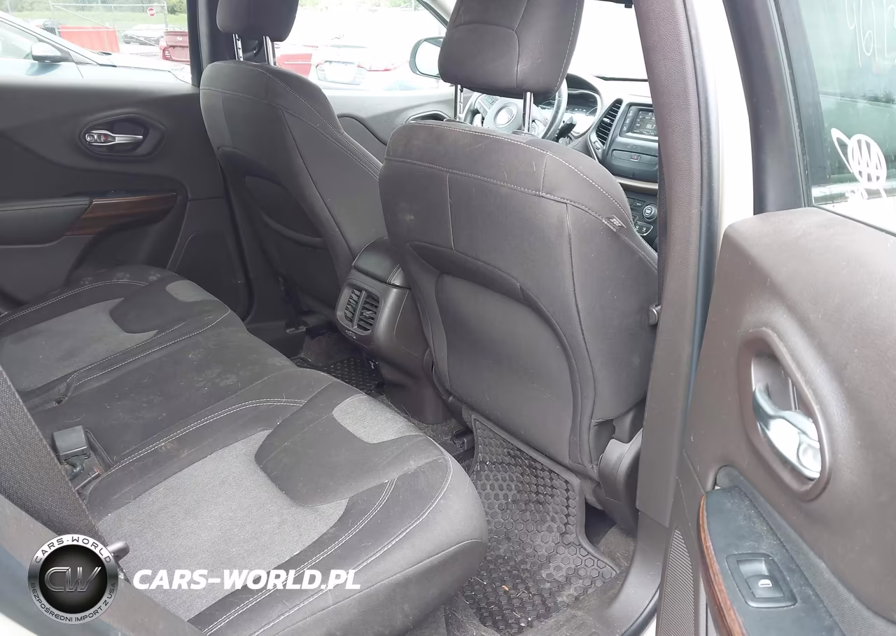 2014 Jeep Cherokee Latitude VIN:1C4PJMCB3EW244259 - 8