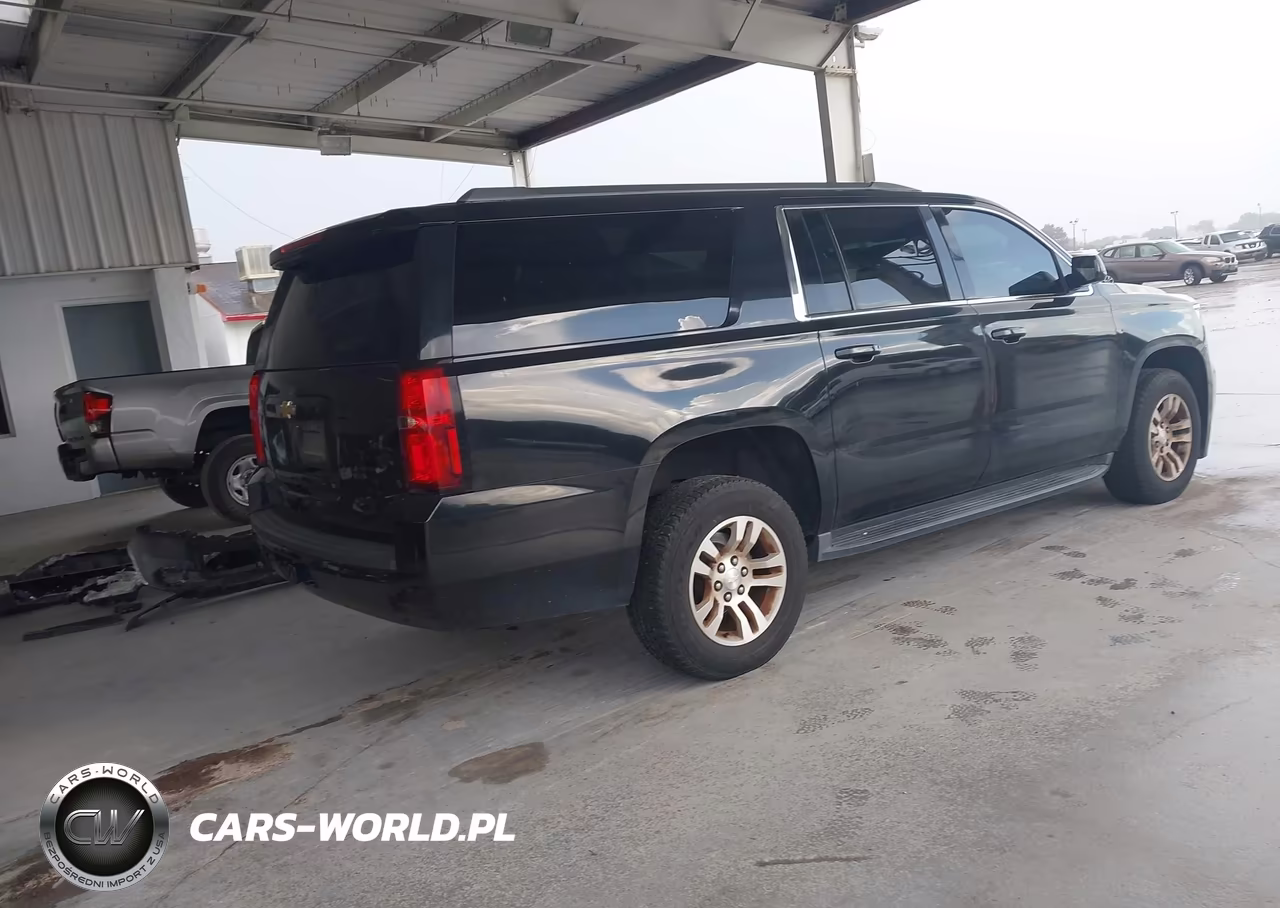 2017 Chevrolet Suburban Ls VIN:1GNSCGKCXHR261456 - 4