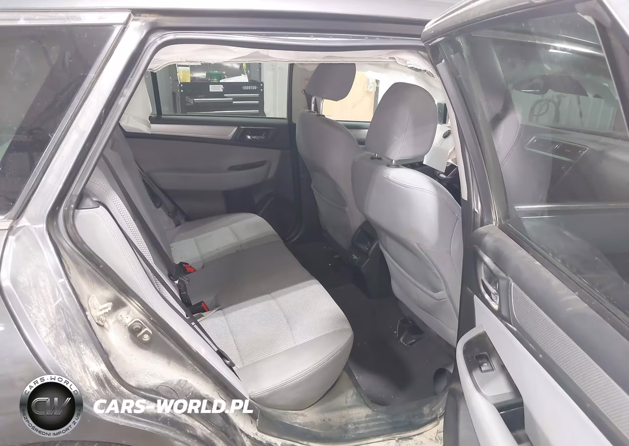 2018 Subaru Outback 2.5I Premium VIN:4S4BSAFC3J3298873 - 8