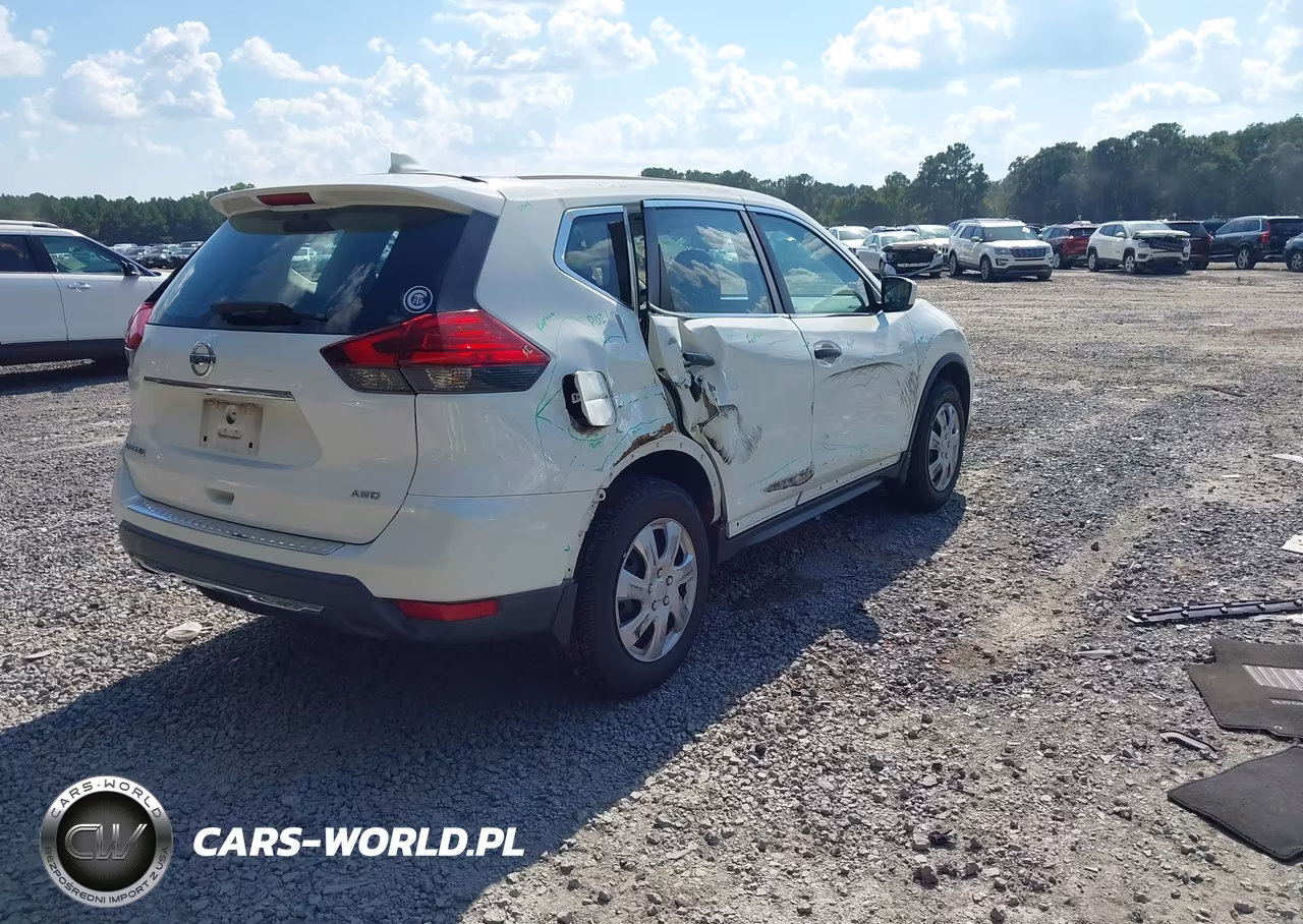 2017 Nissan Rogue S VIN:5N1AT2MV6HC739070 - 4
