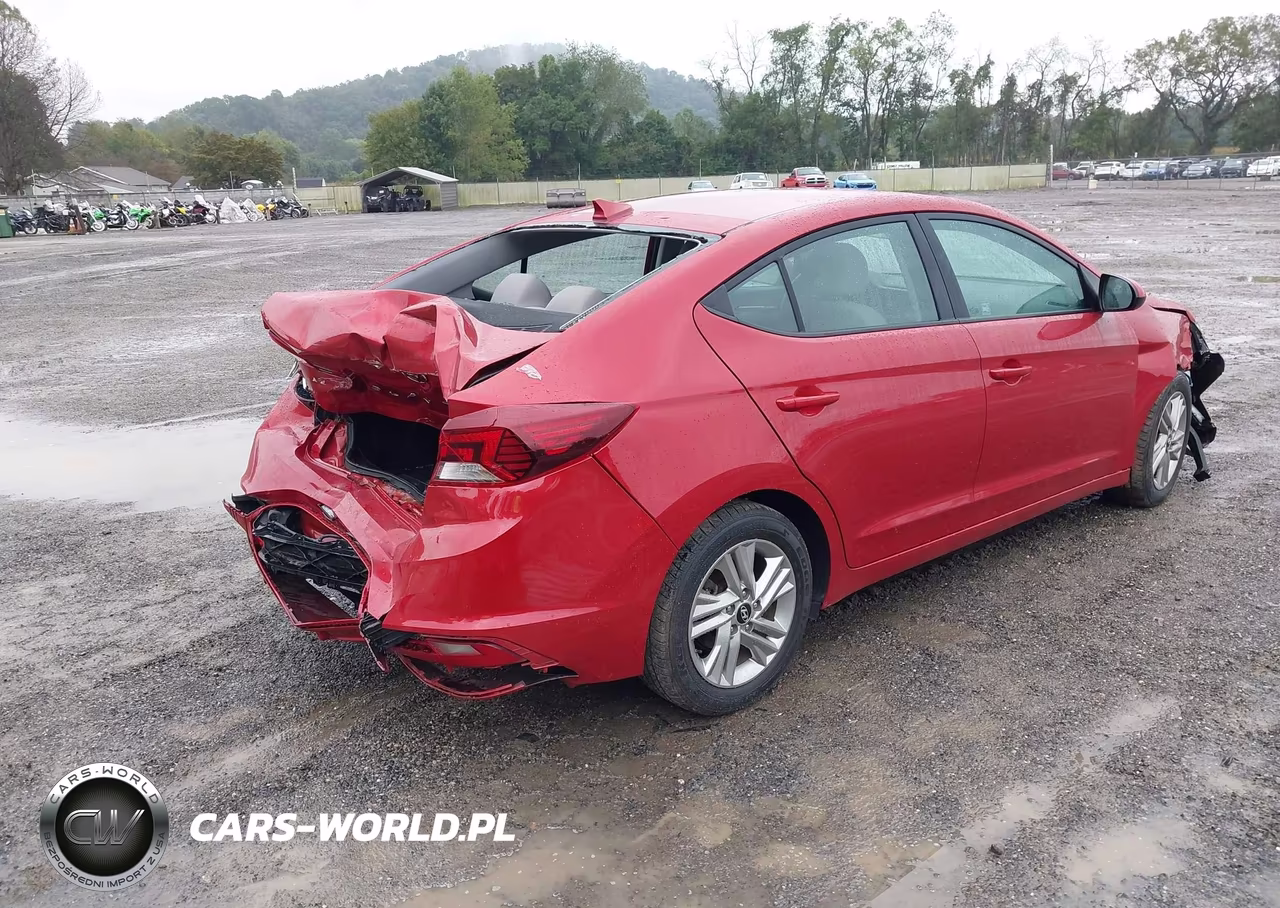2019 Hyundai Elantra Sel VIN:5NPD84LFXKH453808 - 4