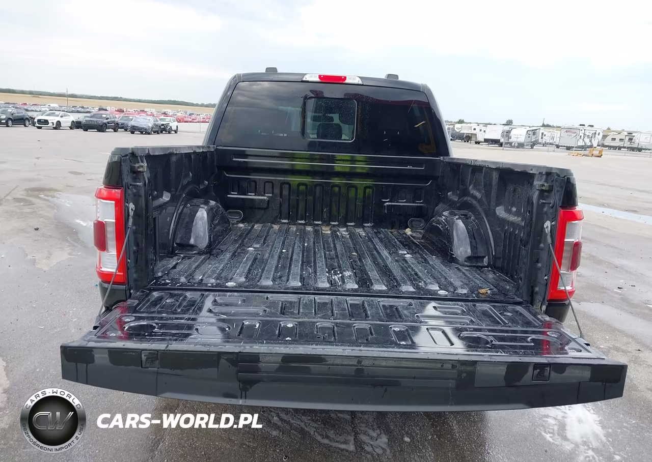 2023 Ford F-150 Lariat VIN:1FTFW1E85PKF55148 - 17