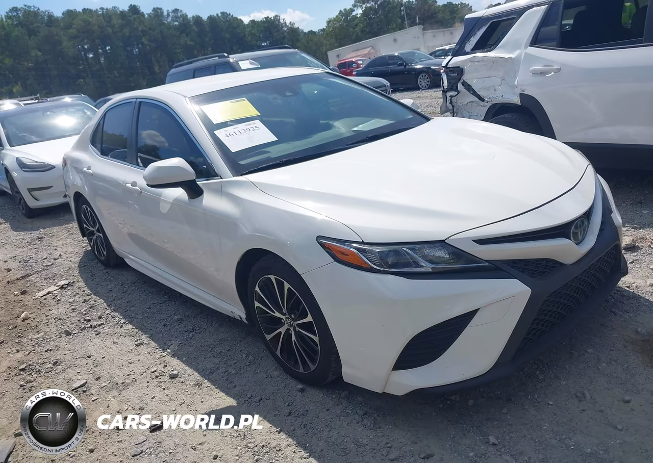 2018 Toyota Camry Se – zdjęcie 1 z 16