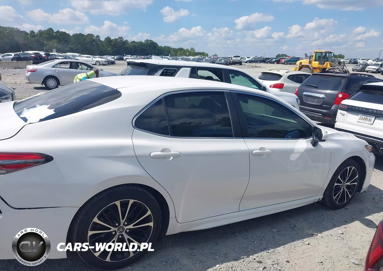2018 Toyota Camry Se VIN:JTNB11HK8J3021417 - 13