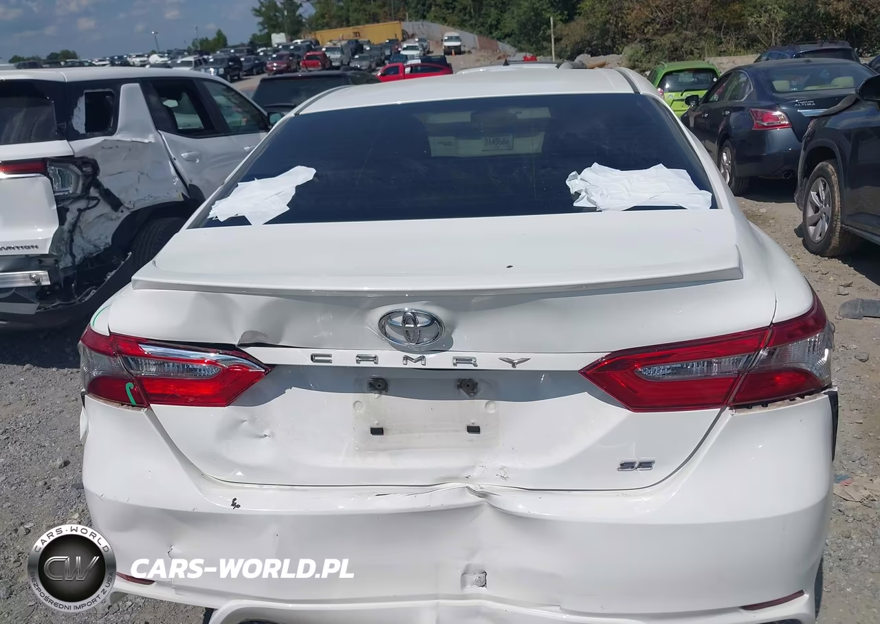 2018 Toyota Camry Se VIN:JTNB11HK8J3021417 - 16