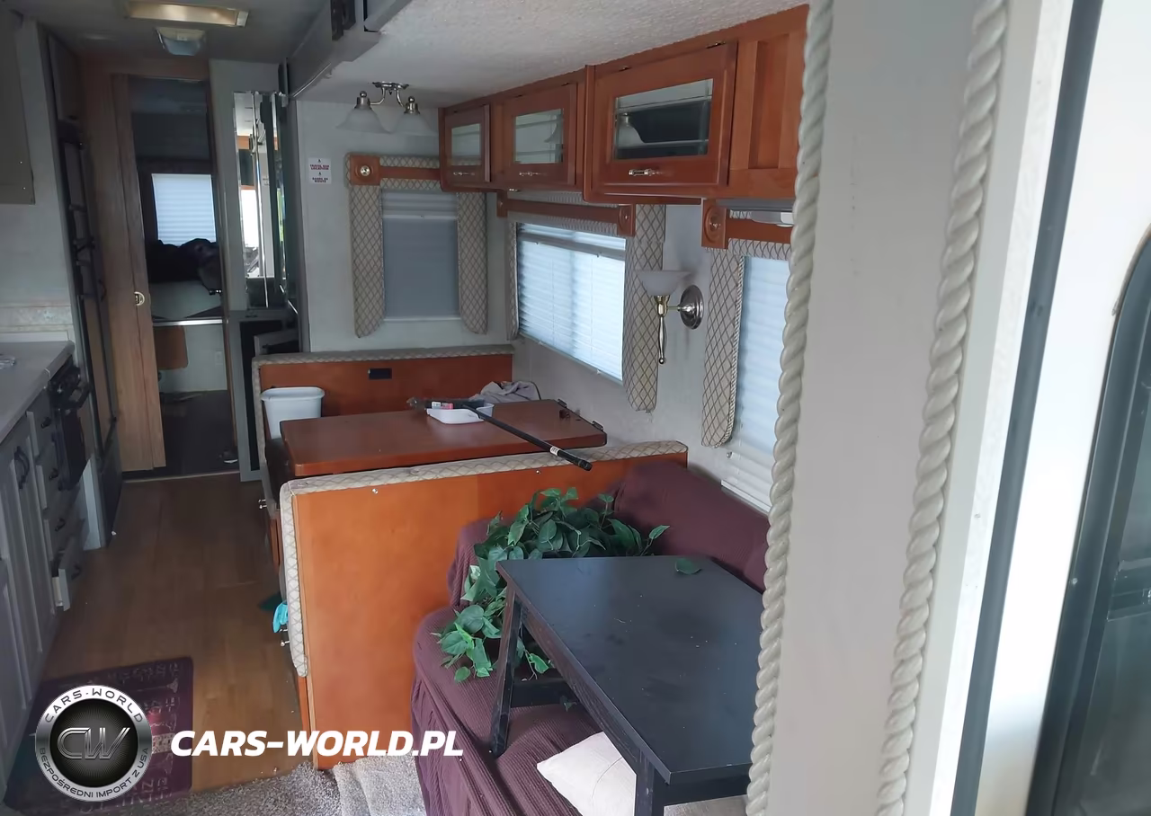 2004 Workhorse Custom Chassis Motorhome Chassis W22 VIN:5B4MP67G233366148 - 12