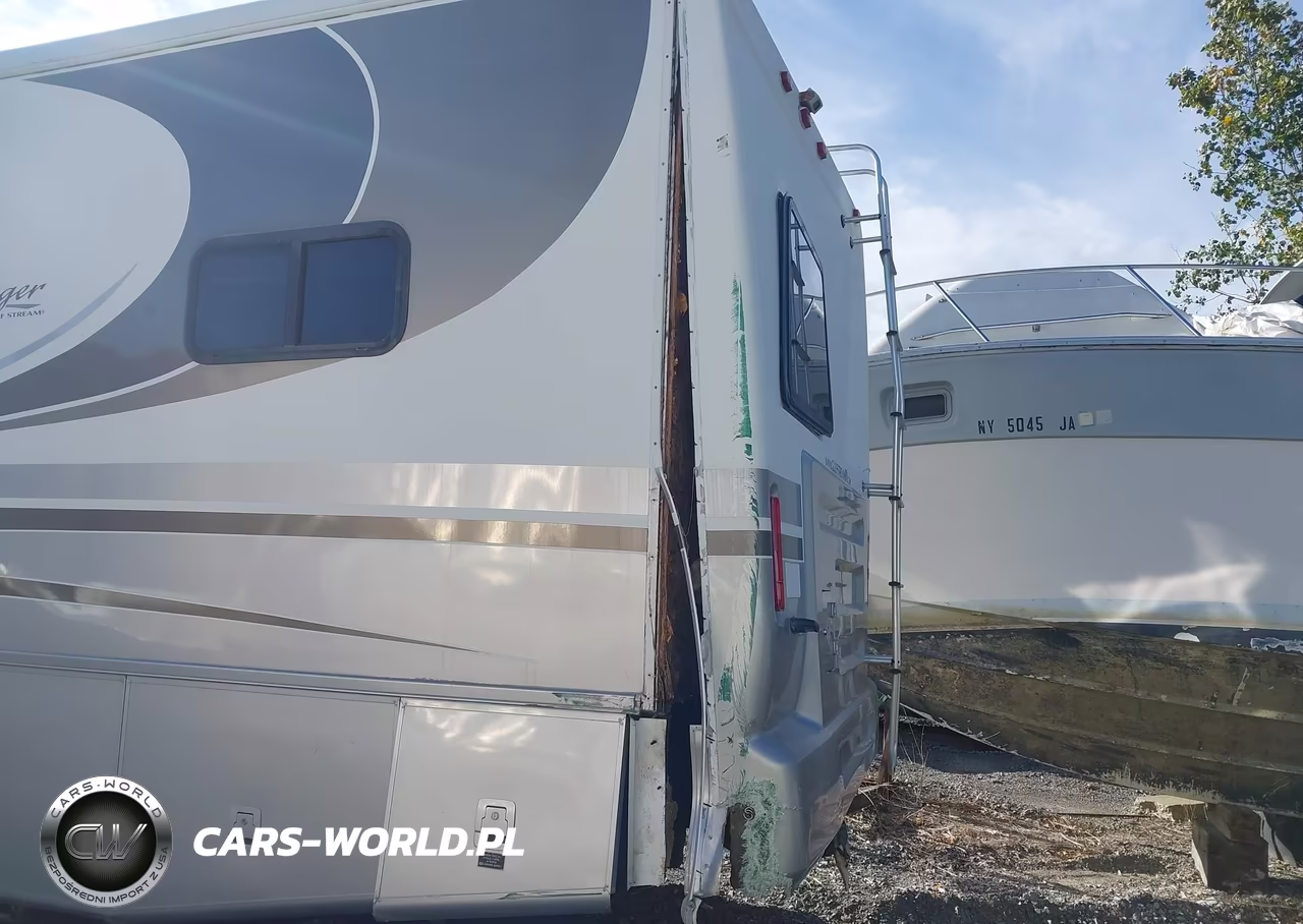 2004 Workhorse Custom Chassis Motorhome Chassis W22 VIN:5B4MP67G233366148 - 6