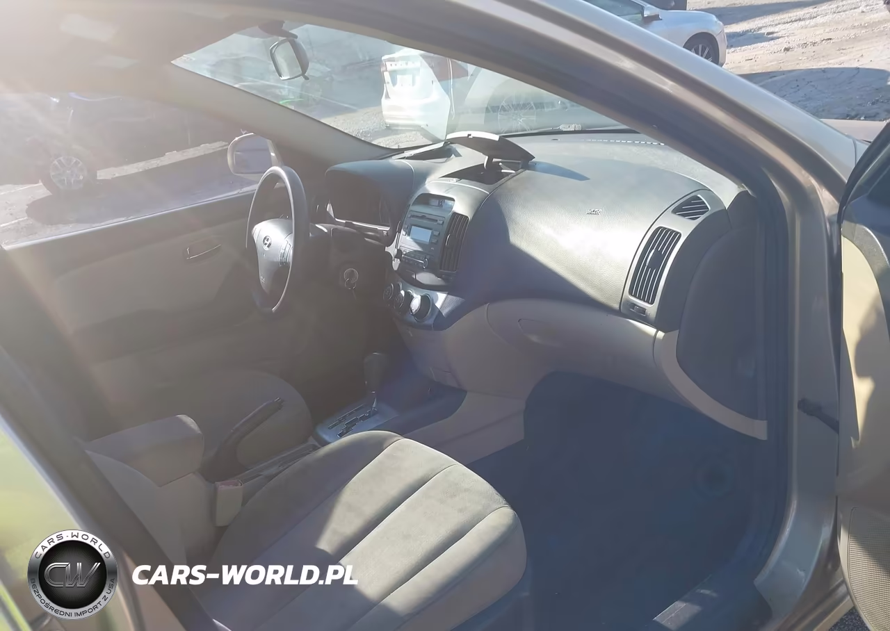2010 Hyundai Elantra Gls VIN:KMHDU4AD7AU101377 - 5