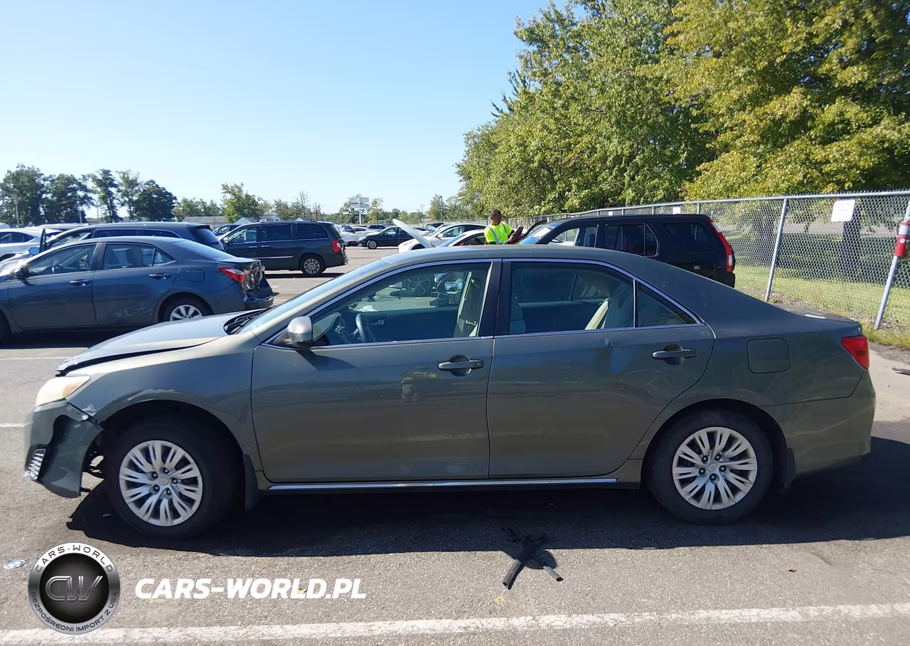2013 Toyota Camry Le VIN:4T4BF1FK5DR279824 - 13