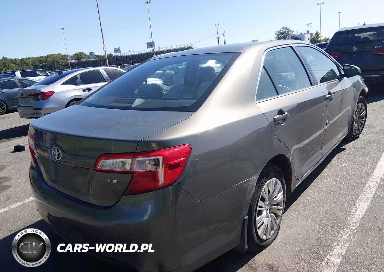 2013 Toyota Camry Le VIN:4T4BF1FK5DR279824 - 19