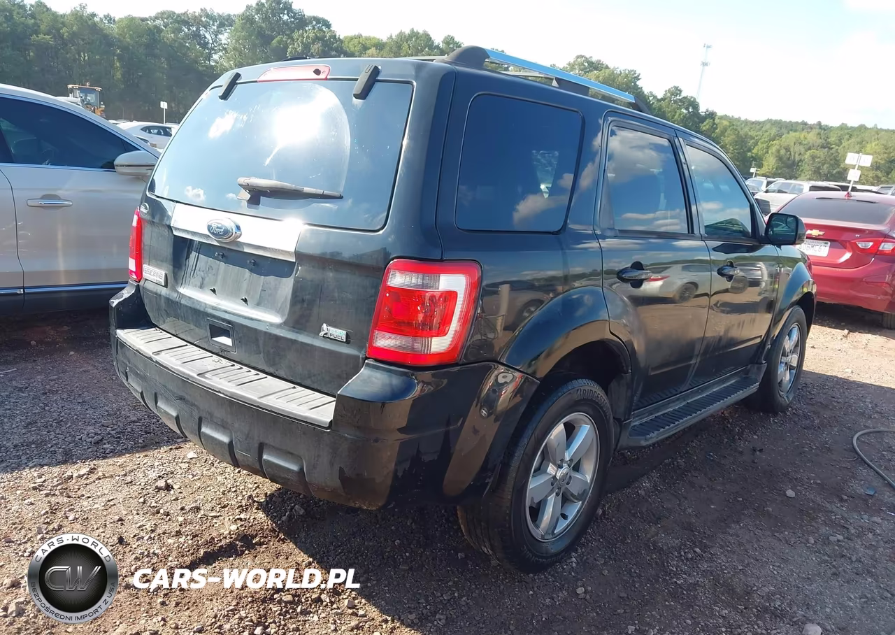 2010 Ford Escape Limited VIN:1FMCU0EG3AKC95460 - 4