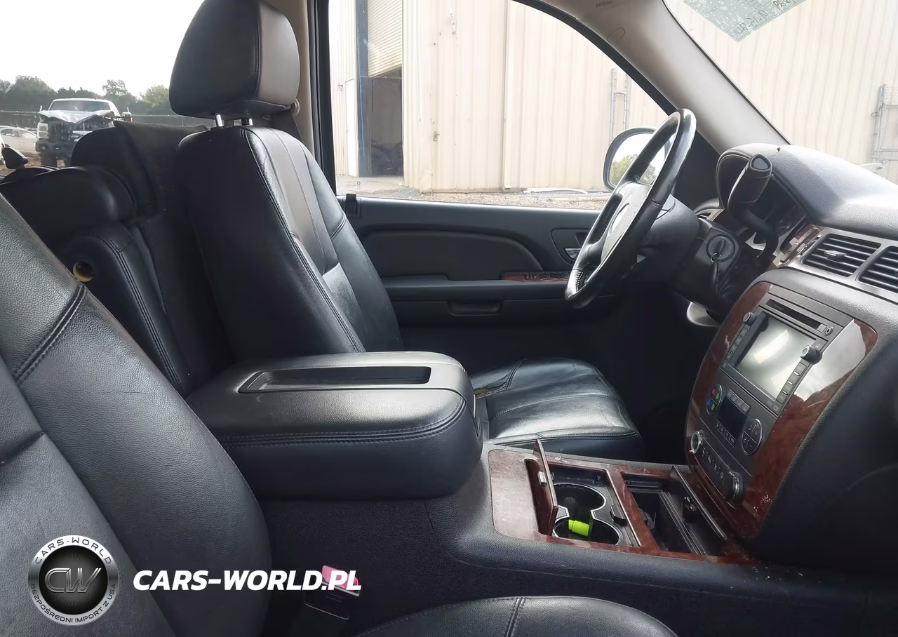 2008 Chevrolet Tahoe Ltz VIN:1GNFK130X8R161802 - 5
