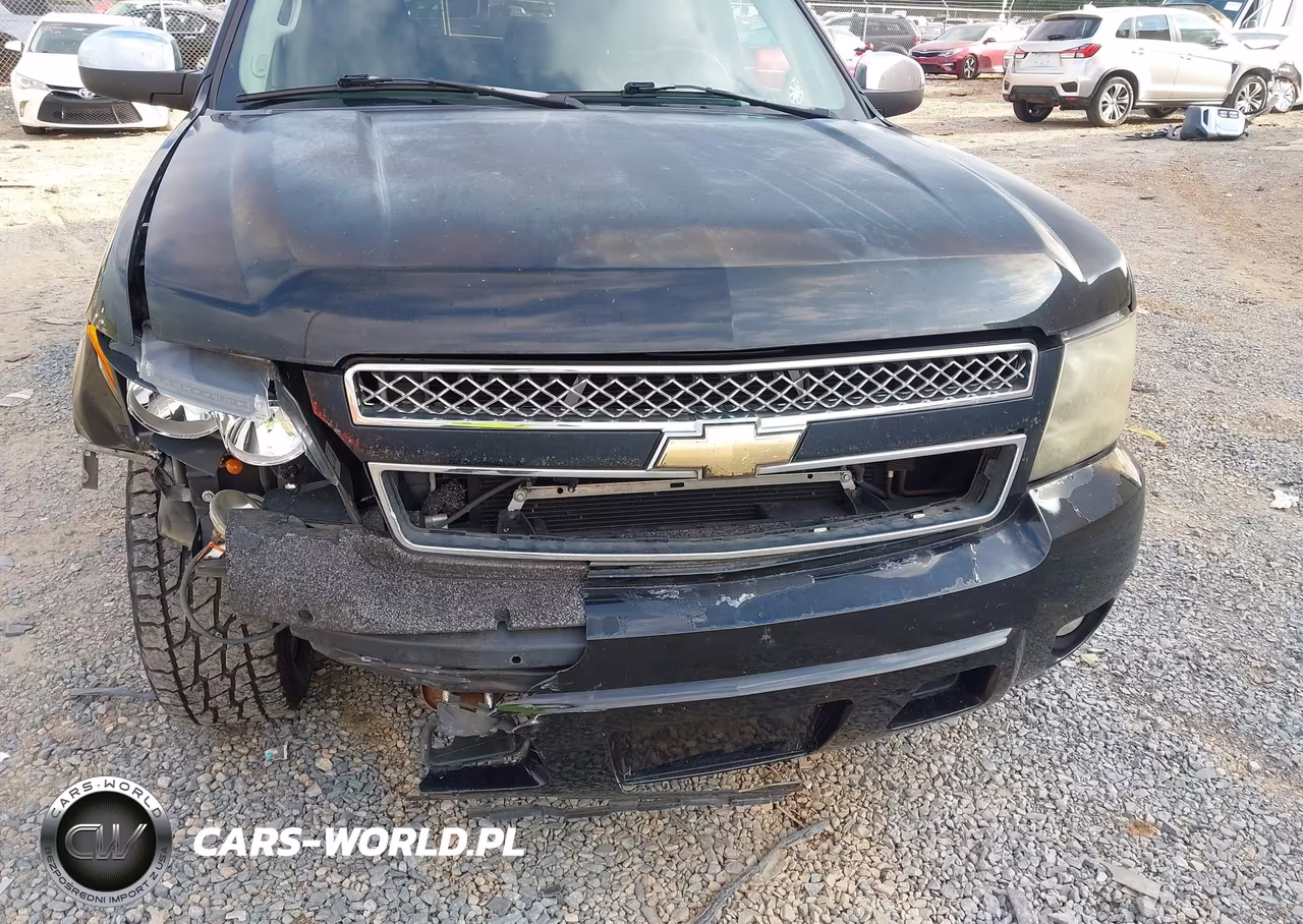 2008 Chevrolet Tahoe Ltz VIN:1GNFK130X8R161802 - 6