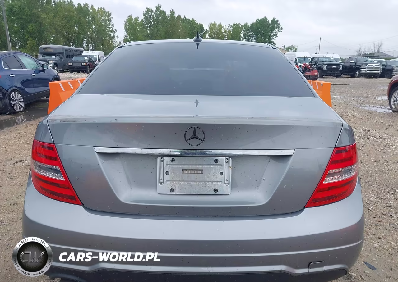 2013 Mercedes-Benz C 250 Sport VIN:WDDGF4HB2DA793091 - 16