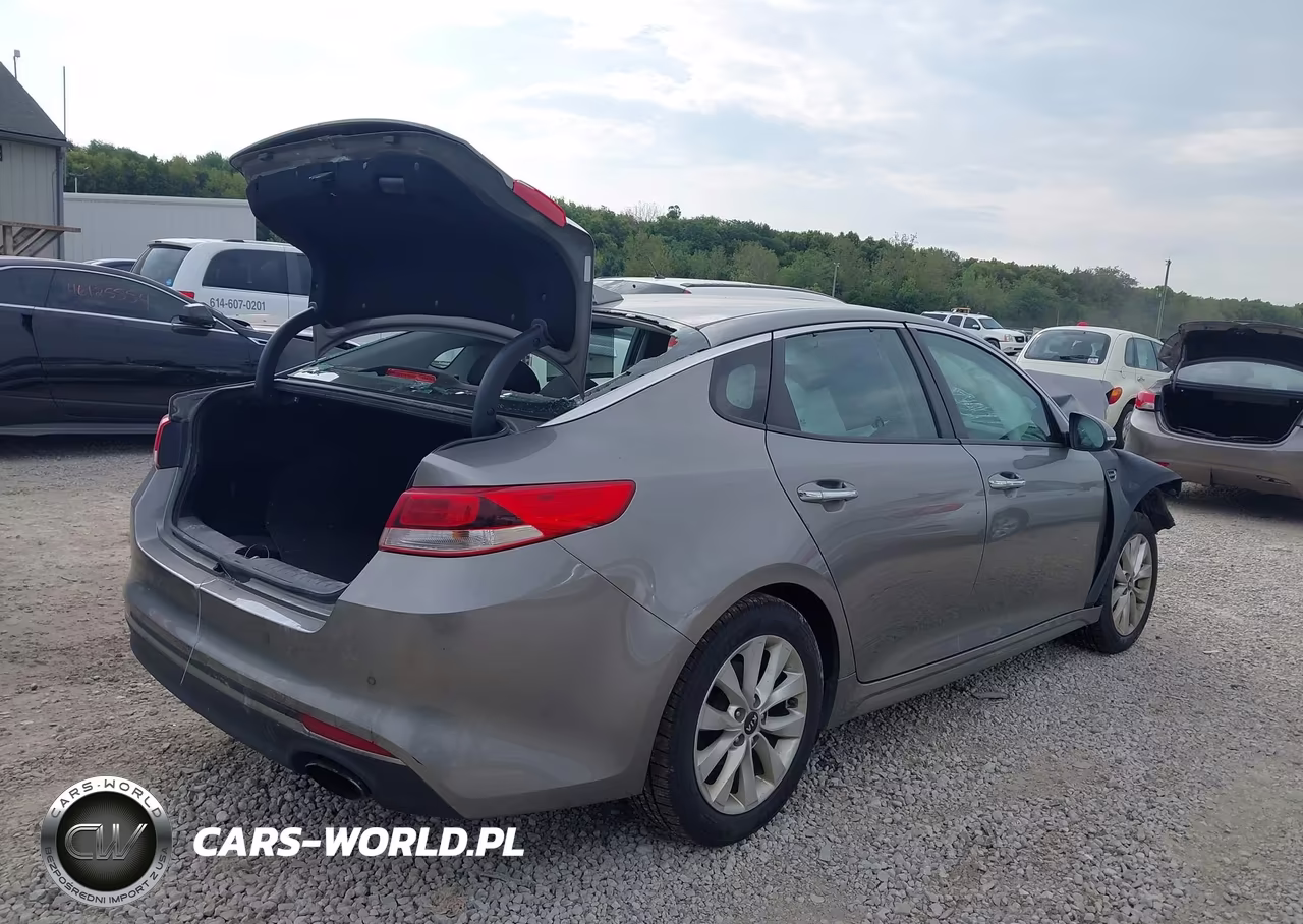 2018 Kia Optima Lx VIN:5XXGT4L3XJG262210 - 4