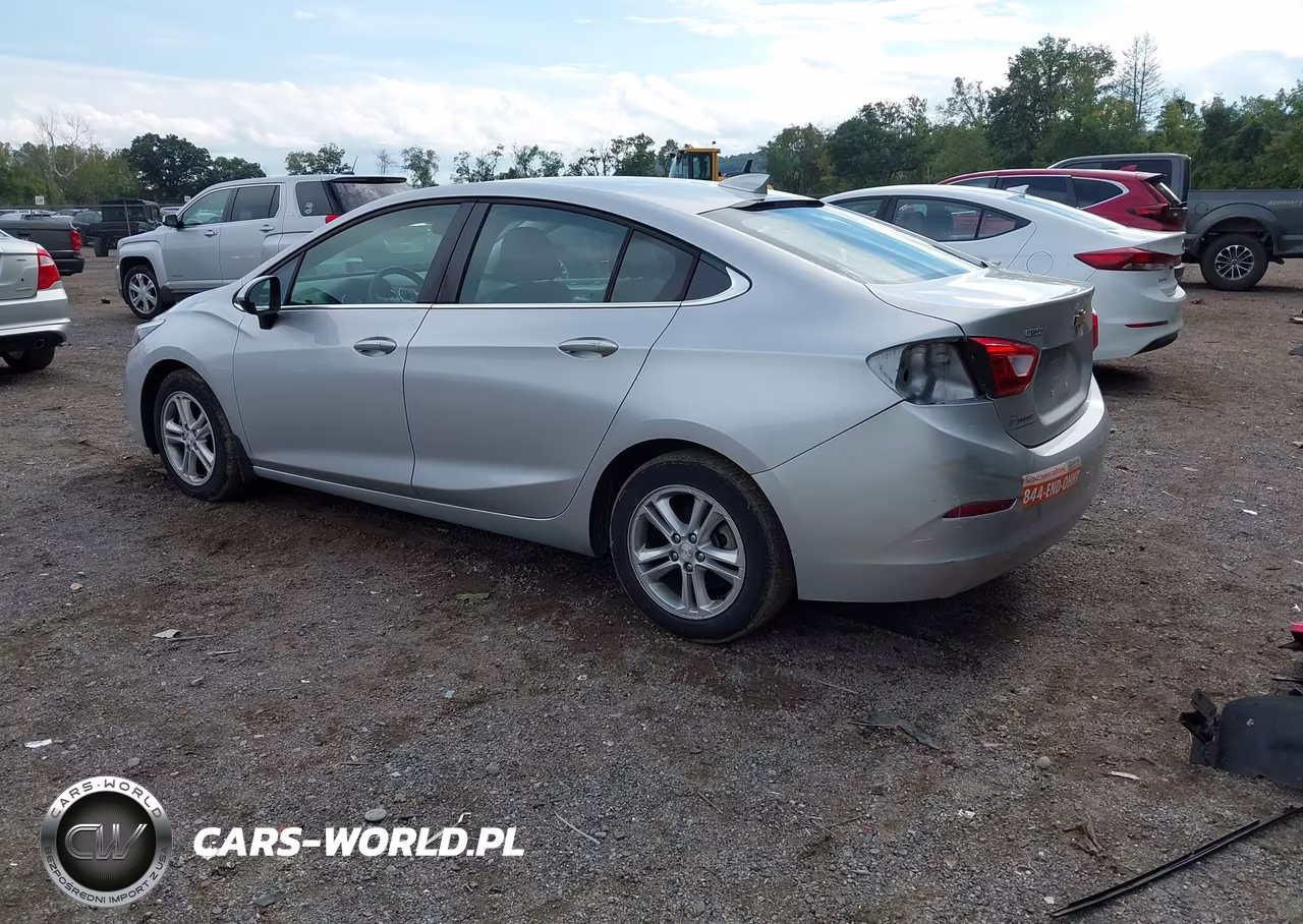 2018 Chevrolet Cruze Lt Auto VIN:1G1BE5SM2J7202248 - 3
