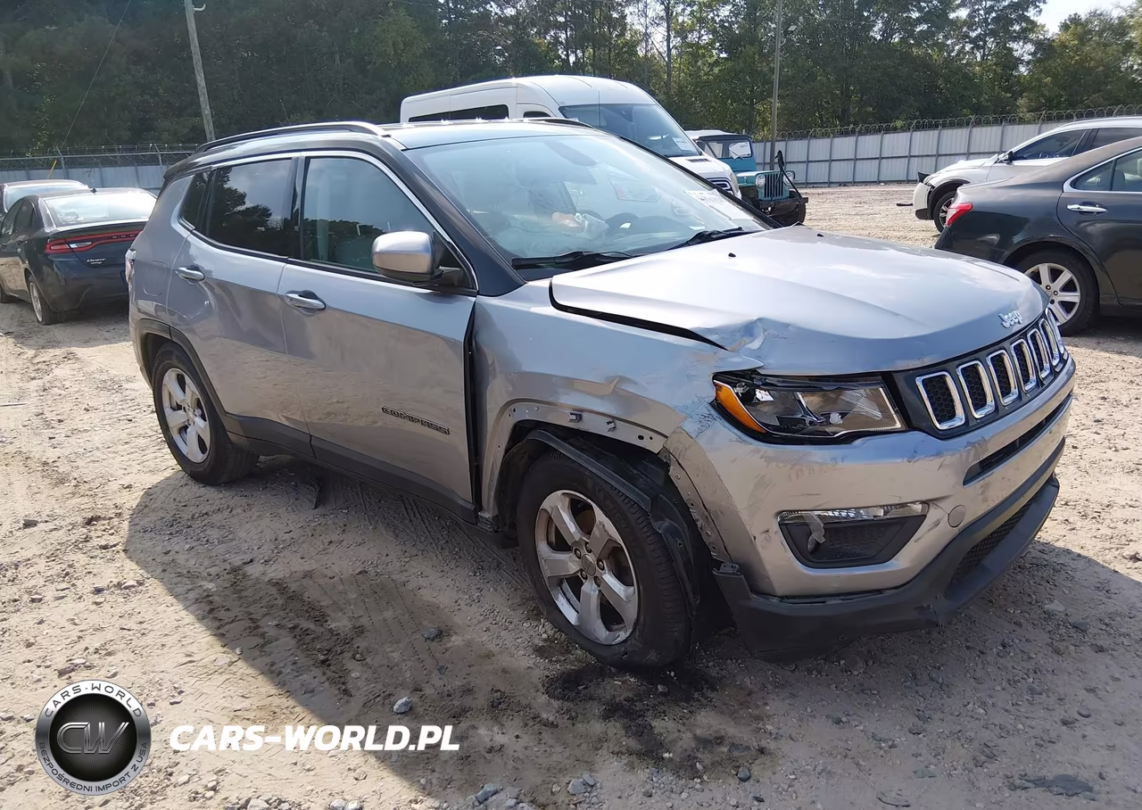 2018 Jeep Compass Latitude – zdjęcie 1 z 17