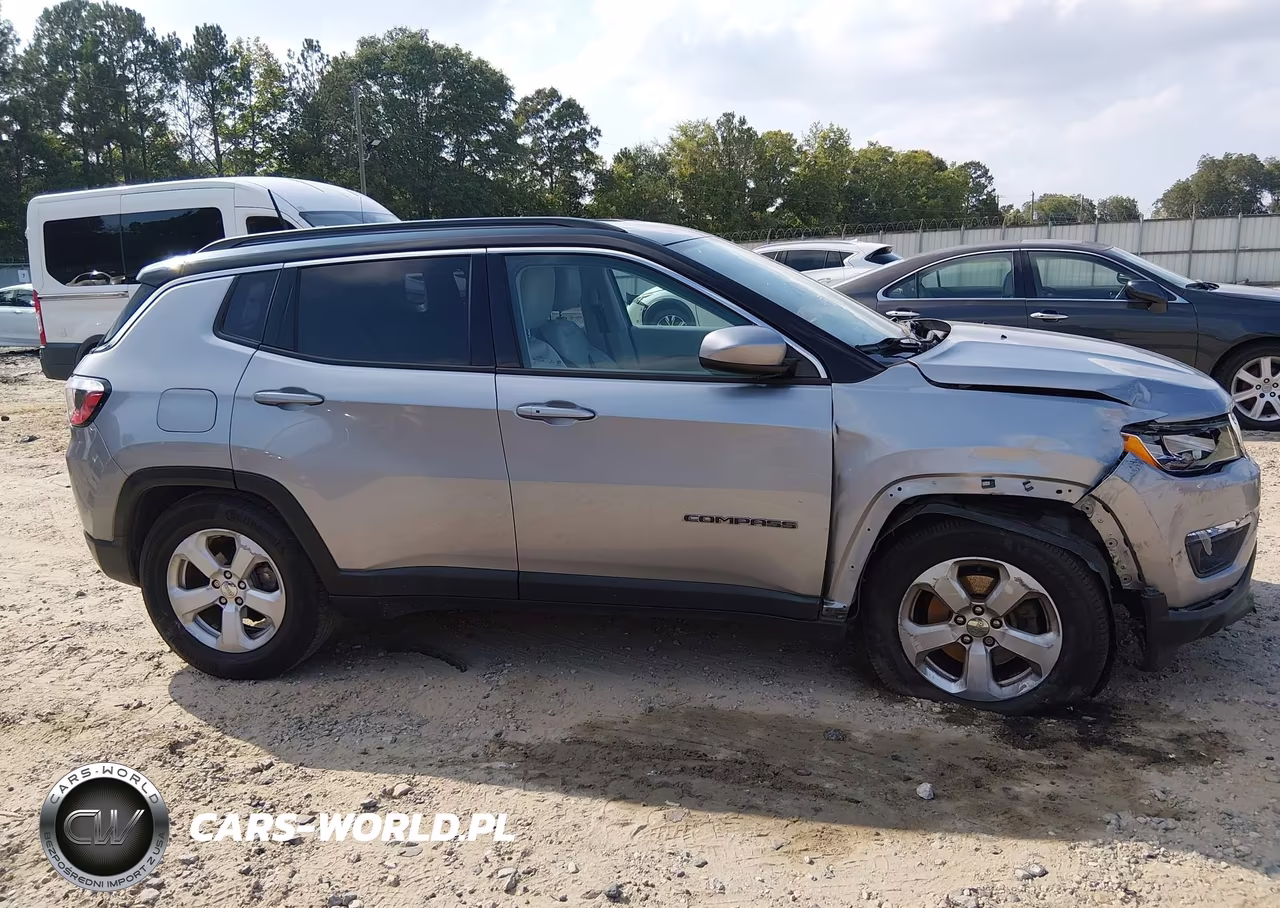 2018 Jeep Compass Latitude VIN:3C4NJCBB9JT194342 - 13