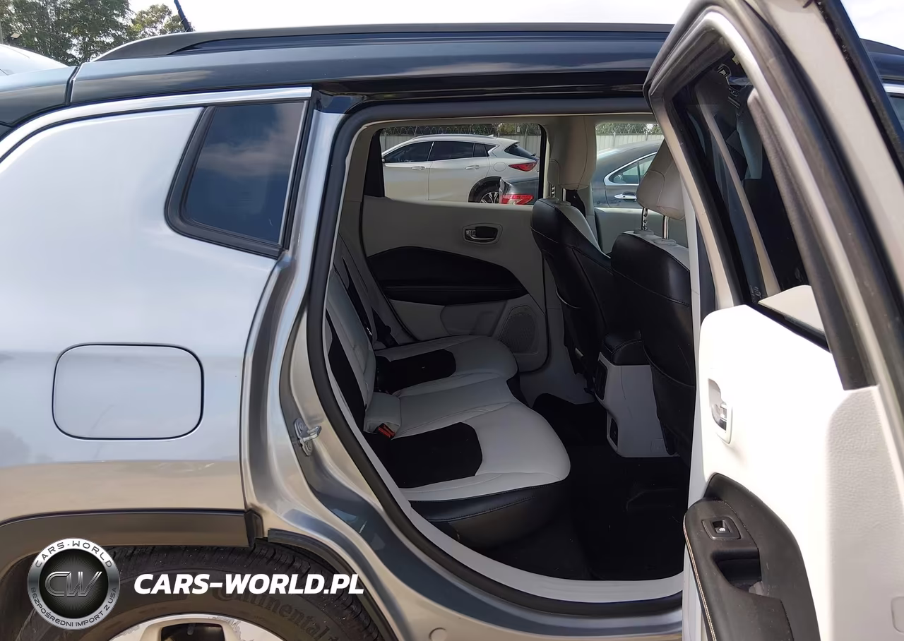 2018 Jeep Compass Latitude VIN:3C4NJCBB9JT194342 - 8
