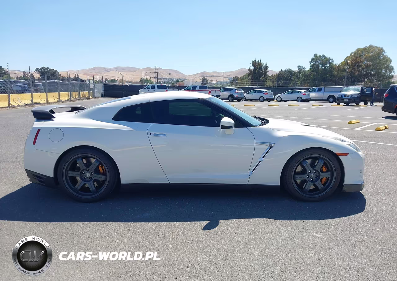 2015 Nissan Gt-R Premium VIN:JN1AR5EF4FM281308 - 13