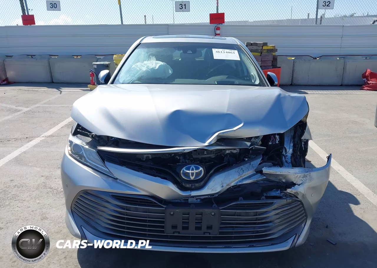 2020 Toyota Camry Xle Hybrid VIN:4T1F31AK5LU536619 - 12