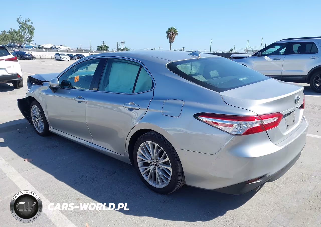 2020 Toyota Camry Xle Hybrid VIN:4T1F31AK5LU536619 - 3